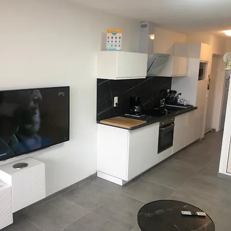 アパート U Paradisu *